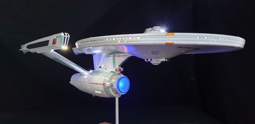 1:350 U.S.S. Enterprise NCC-1701 Refit/A Modell gebaut und beleuchtet in verschiedenen Ausführungen